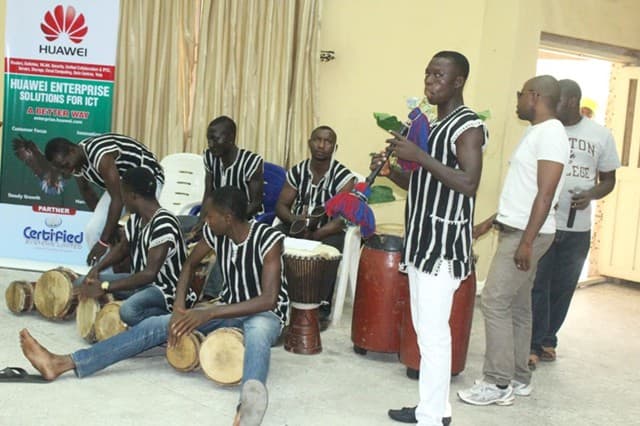 Cultural drum performers at a CEFTER e-learning workshop on the MOAUM campus